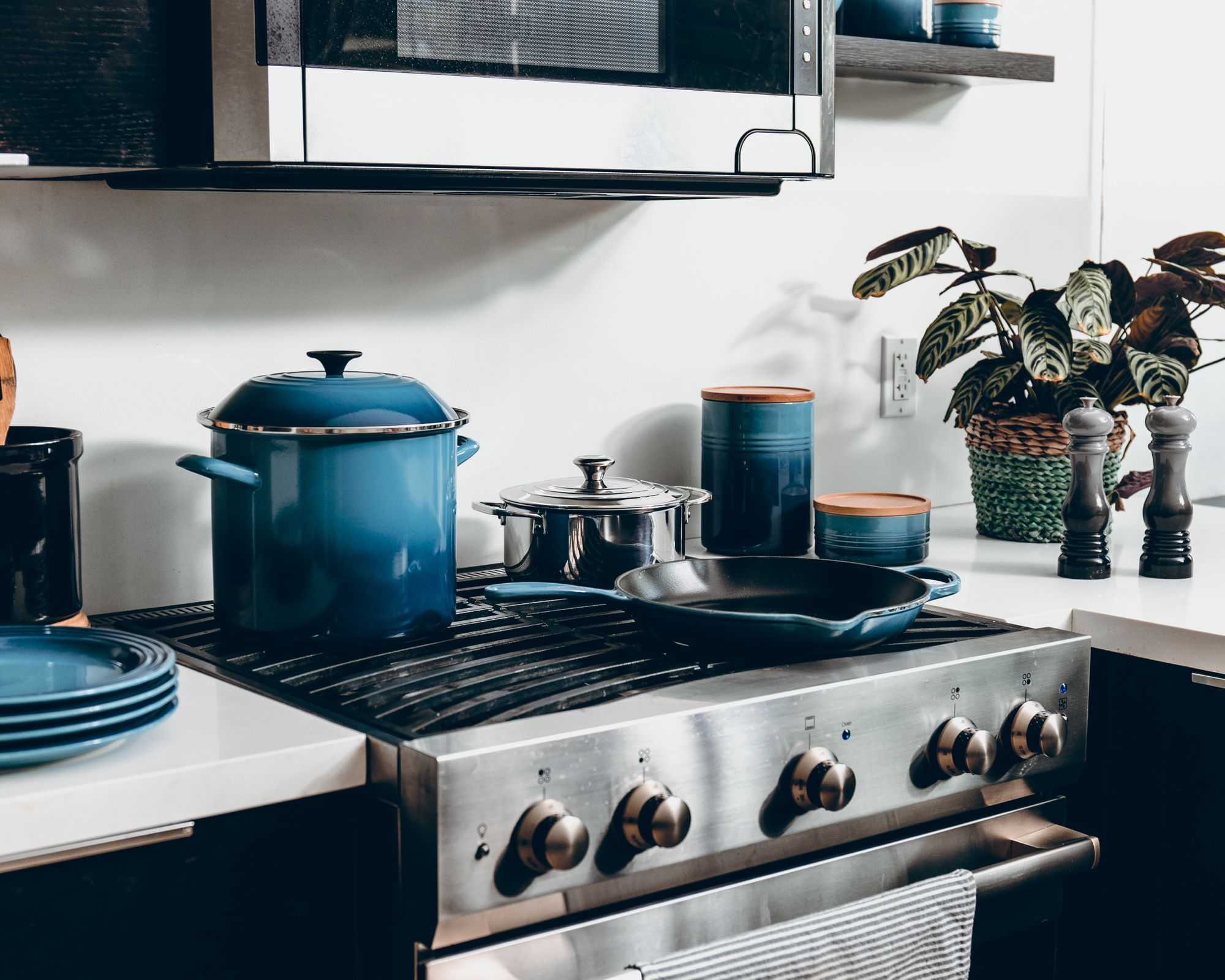 Gas oven repair costs depends on the type issue as well as the make